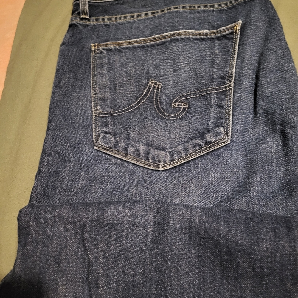 Mens jeans 36r boot cut.